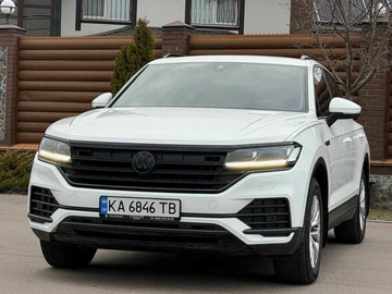 Авто Volkswagen Touareg 2019 № 8601506