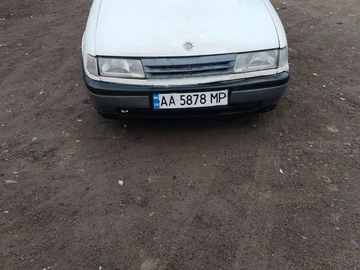 Авто Opel Vectra 1989 № 8601529