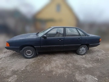 Авто Audi 100 1983 № 8601900