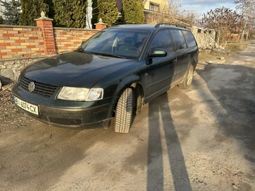 Авто Volkswagen Passat Variant 1998 № 8602168