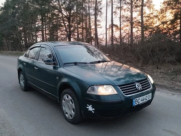 Авто Volkswagen Passat Sedan 2001 № 8602216
