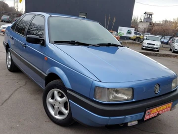 Авто Volkswagen Passat Sedan 2003 № 8602472