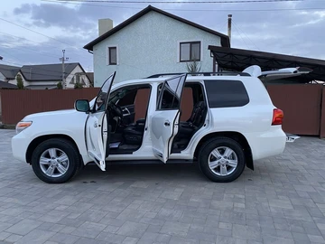 Авто Toyota Land Cruiser 200 2014 № 8602677