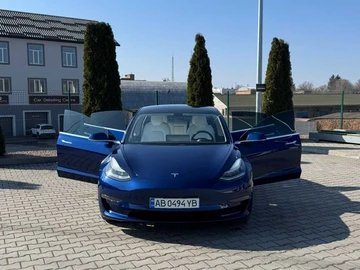 Авто Tesla Model 3 2019 № 8602745