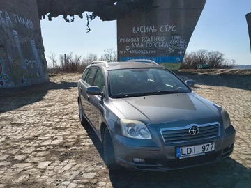 Авто Toyota Avensis 2004 № 8602863