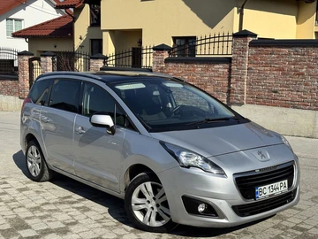Авто Peugeot 5008 2015 № 8602905
