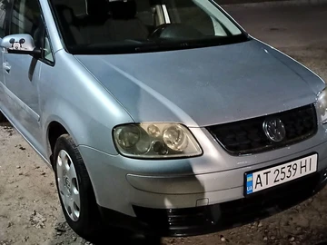 Авто Volkswagen Touran 2003 № 8603011