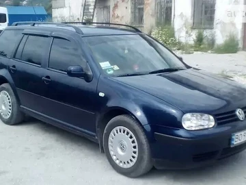 Авто Volkswagen Golf 2000 № 8603100