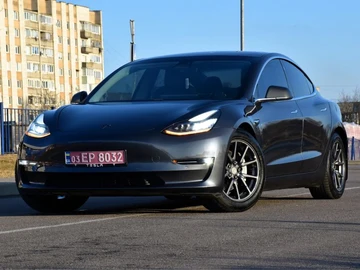 Авто Tesla Model 3 2018 № 8603446