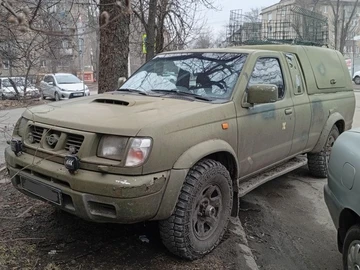 Авто Nissan Pick Up 1996 № 8603621