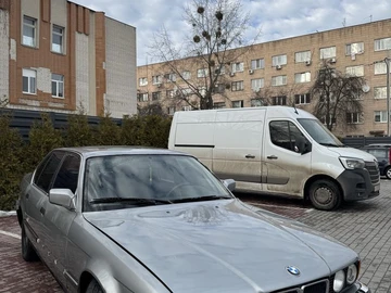 Авто BMW 7 Серия 1987 № 8603682