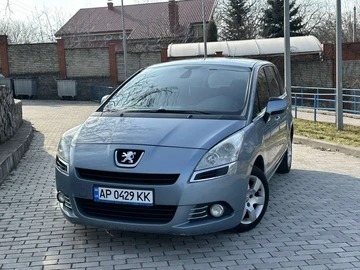 Авто Peugeot 5008 2012 № 8603690