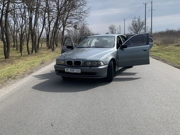 Авто BMW 5 Серия 2002 № 8604200