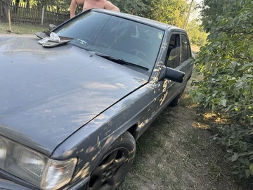 Авто Mercedes 190 1986 № 8604783