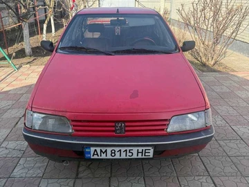 Авто Peugeot 405 1992 № 8605193