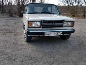 Авто ВАЗ 2107 1997 № 8605390