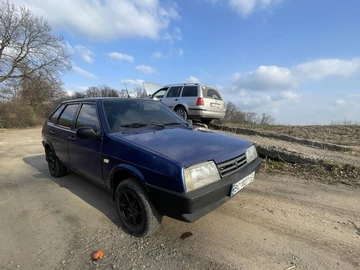 Авто ВАЗ 2109 1999 № 8605432