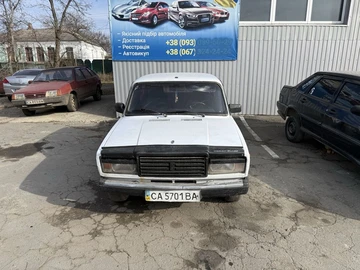Авто ВАЗ 2107 1989 № 8605467