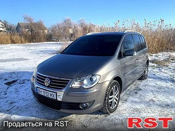 Авто Volkswagen Touran 2007 № 8605489