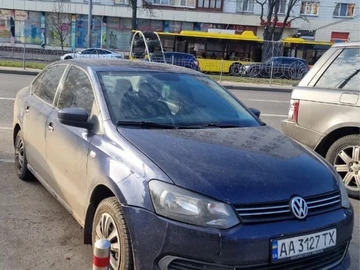Авто Volkswagen Polo 2011 № 8605506