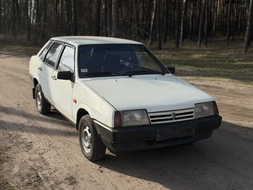 Авто ВАЗ 21099 1997 № 8605877