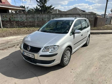 Авто Volkswagen Touran 2007 № 8606121