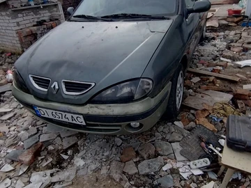 Авто Renault Megane 2000 № 8606241