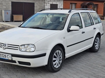 Авто Volkswagen Golf 2001 № 8606546