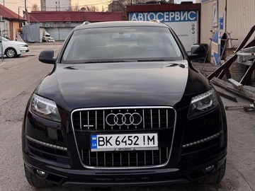 Авто Audi Q7 2015 № 8606596