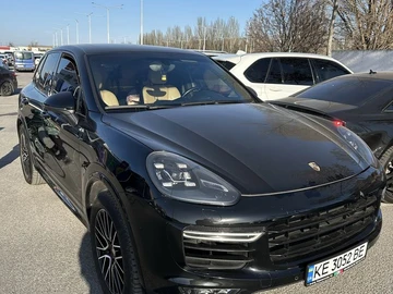Авто Porsche Cayenne 2015 № 8607193