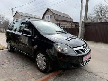 Авто Opel Zafira 2010 № 8607411