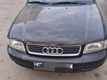Авто Audi A4 1996 № 8607443