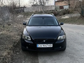 Авто Volvo V50 2004 № 8607519