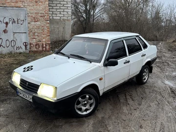Авто ВАЗ 21099 1997 № 8607557