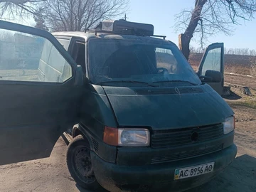 Авто Volkswagen Transporter 2002 № 8607852