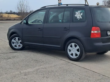 Авто Volkswagen Touran 2004 № 8607872