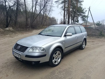 Авто Volkswagen Passat Variant 2001 № 8607892
