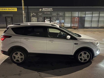 Авто Ford Kuga 2019 № 8607938
