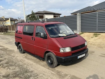 Авто Volkswagen Transporter 1994 № 8608200