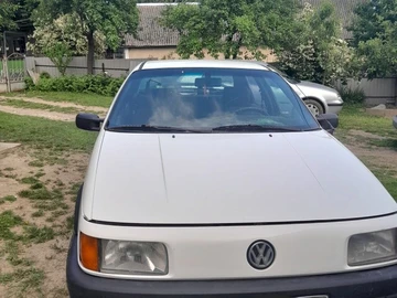 Авто Volkswagen Passat Sedan 1988 № 8608245