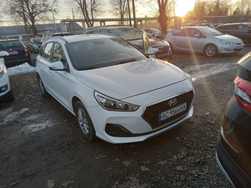 Авто Hyundai I30 2020 № 8608542