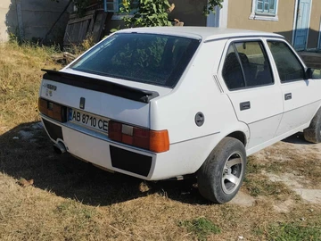 Авто Volvo 340-360 1987 № 8608833