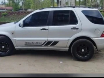 Авто Mercedes Ml Серия 2000 № 8609100