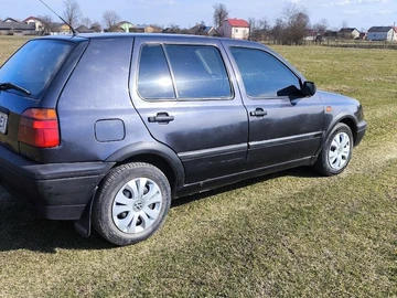 Авто Volkswagen Golf 1995 № 8609394