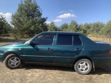 Авто Volkswagen Vento 1998 № 8609455