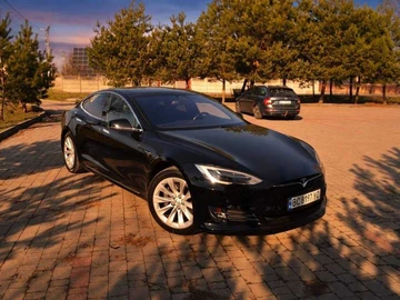 Авто Tesla Model S 2018 № 8609489