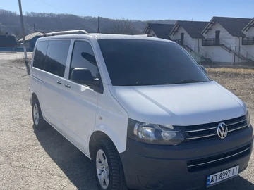 Авто Volkswagen Transporter 2010 № 8609513