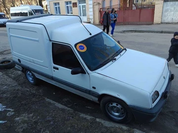 Авто Renault Rapid 1993 № 8610171