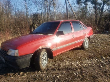 Авто Opel Kadett 1986 № 8610234