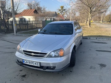 Авто Chevrolet Evanda 2005 № 8610426